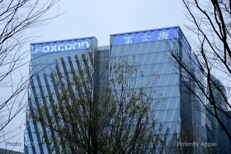 Foxconn возобновляет производство Apple iPhone в Чжэнчжоу, привлекая новых работников премией