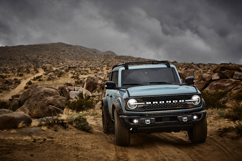 Ажиотаж не меньше, чем вокруг Tesla Cybertruck. Объем заказов на внедорожник Ford Bronco 2021 превысил 150 000 всего за 2 недели