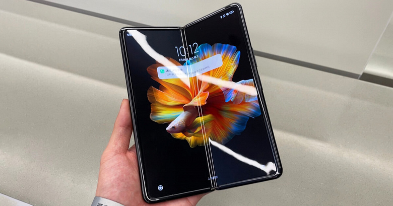 Xiaomi Mix Fold 2 будет похож на Xiaomi 12 Ultra. Оба телефона выйдут в июне