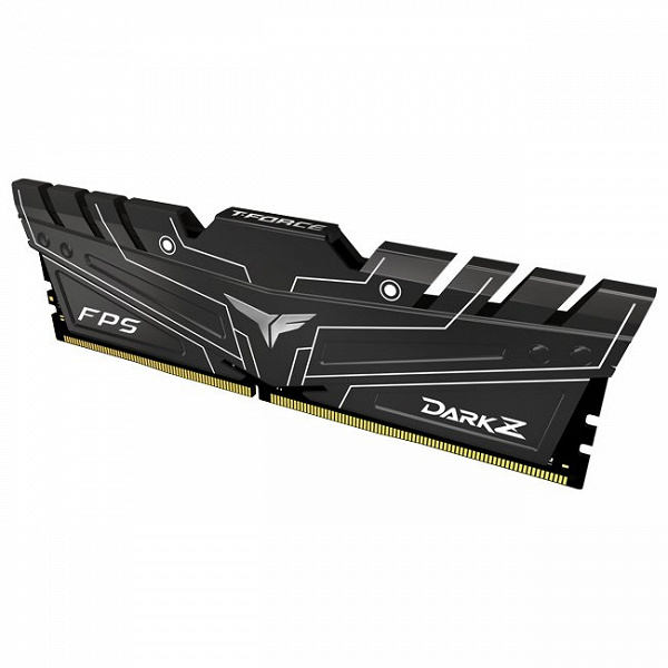 Набор модулей памяти Team Group T-Force Dark Z FPS включает два модуля DDR4-4000