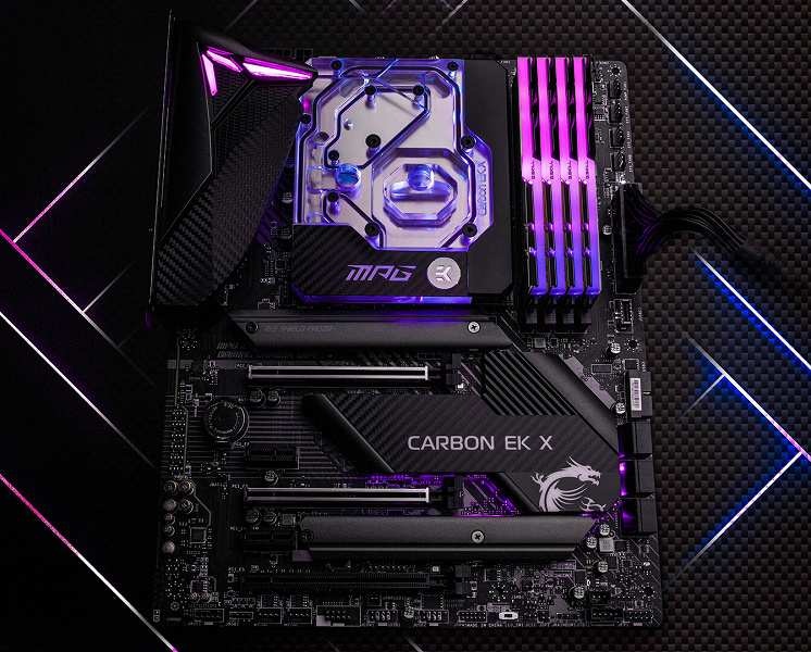 Плата MSI MPG Z490 Gaming Pro Carbon EK X оснащена водоблоком