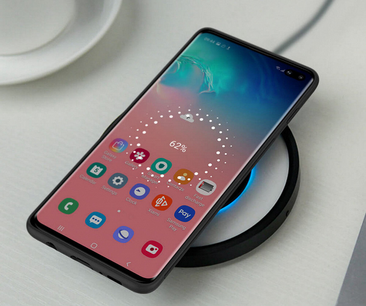 Среднебюджетные смартфоны Samsung получат то, чего нет у конкурентов. Беспроводная зарядка появится в линейке Galaxy A