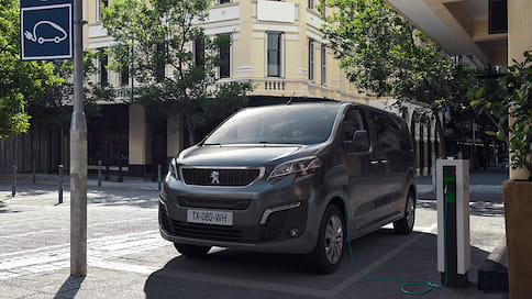 Peugeot Traveller получил электрическую версию