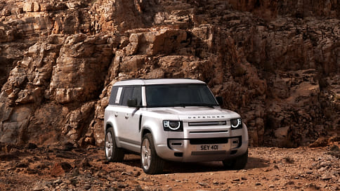 Land Rover представил 8-местный внедорожник Defender 130