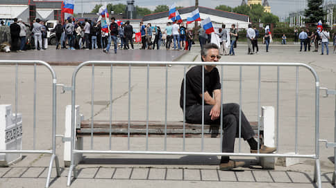 Генпрокуратуру просят найти места митингам // Правозащитники указывают на необходимость привести региональные законы в соответствие с решением КС