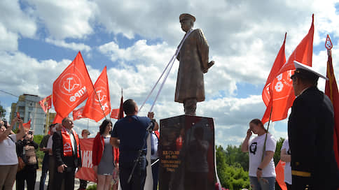 Сталин пришелся ко двору // Нижегородский предприниматель открыл памятник генсеку на своем участке