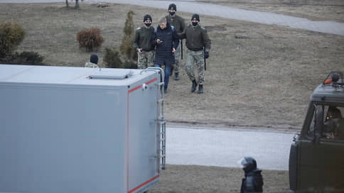 День Воли, но не для всех // Корреспондент “Ъ” изучил перезапуск белорусских протестов из автозака