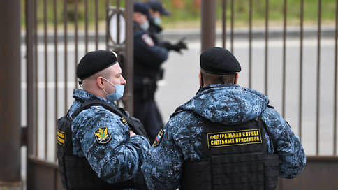 Следователь сдался следствию // Бывший сотрудник СКР признался во взятках