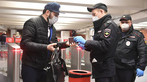 У всех пассажиров метро Москвы проверяют пропуска