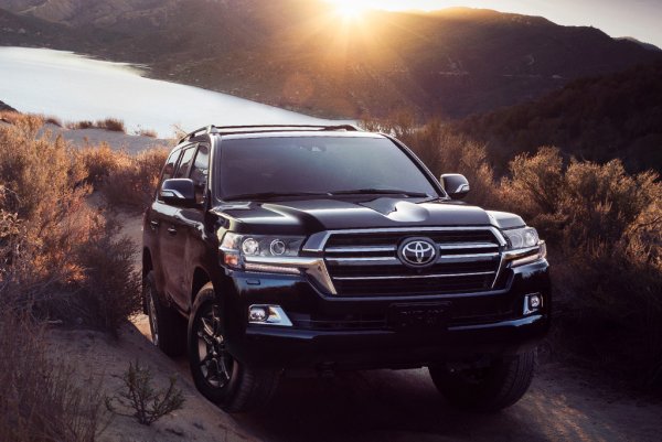 Встречайте новую легенду! На рынок выходит обновленный Toyota Land Cruiser 2020