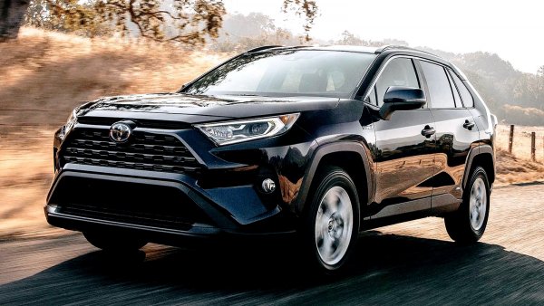 Позже будем плакать, а пока еще пошутим: Новый Toyota RAV4 оказался «не торт»