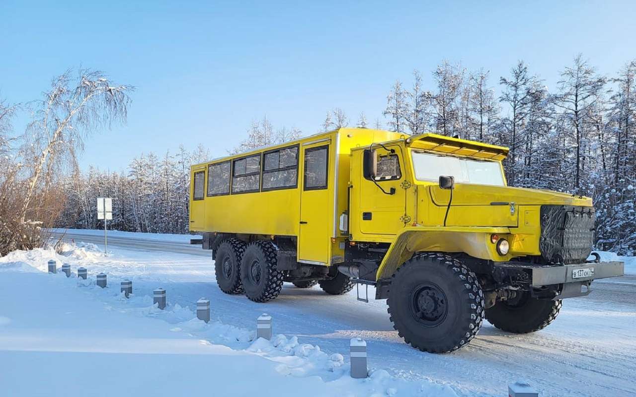 Новый Урал: гражданская машина из военного грузовика