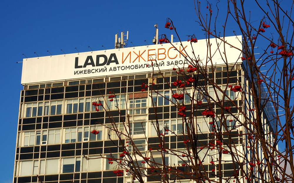 Lada без иностранных комплектующих появится через 2 года