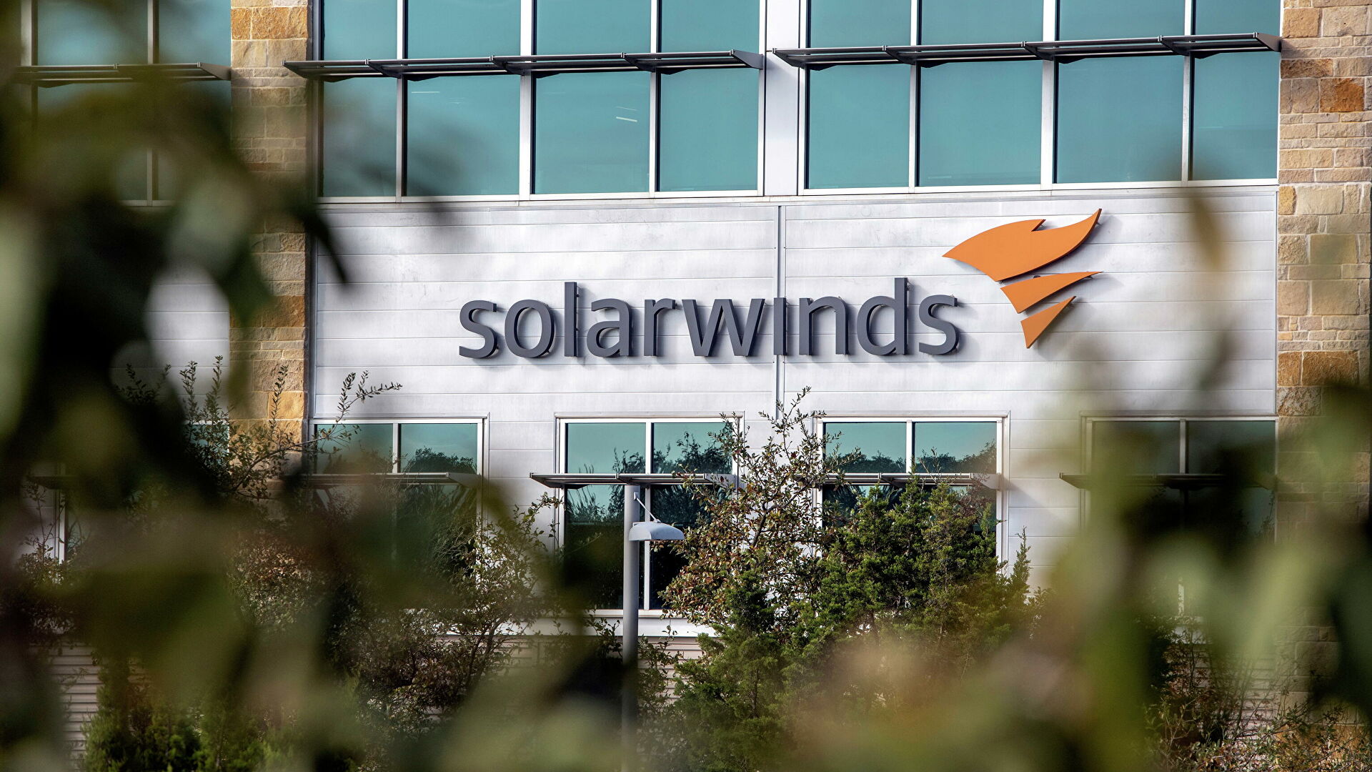 SolarWinds устранила 0-day уязвимость в Serv-U, которую используют хакеры