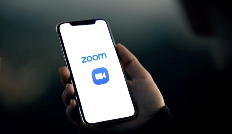 Zoom обновила своё приложения для iOS, чтобы убрать код, отправляющий данные пользователей в Facebook