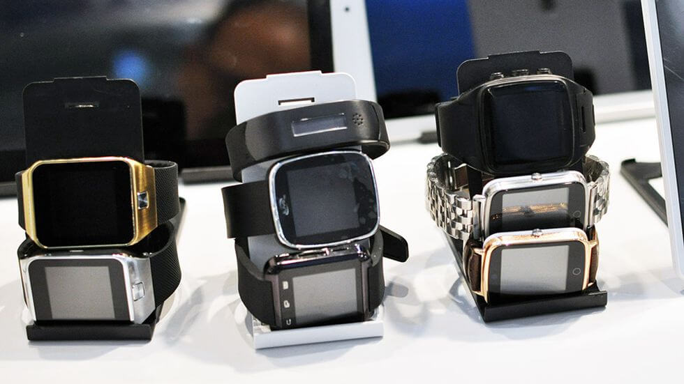 Скоро MWC атакуют очередные клоны Apple Watch