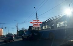 На Городище в ДТП попал троллейбус