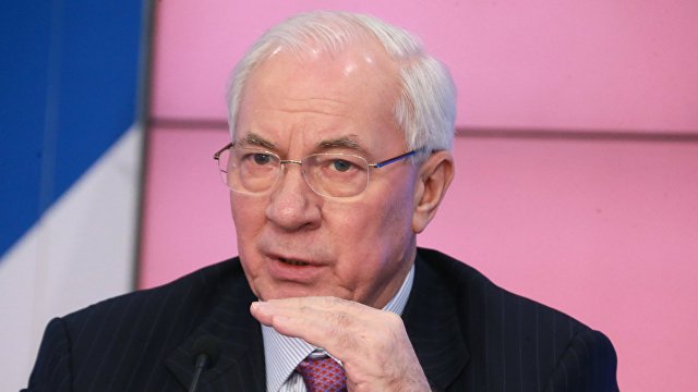 Николай Азаров: «Порошенко обещал Януковичу полную поддержку СМИ в обмен на пост министра» (Страна, Украина)