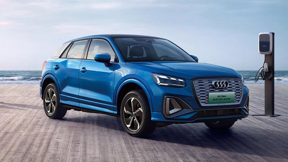 В Россию приехал электрический кроссовер Audi Q2 L e-tron за 3,75 млн рублей