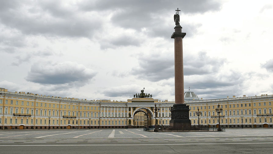 Возле отеля в Петербурге произошла массовая драка