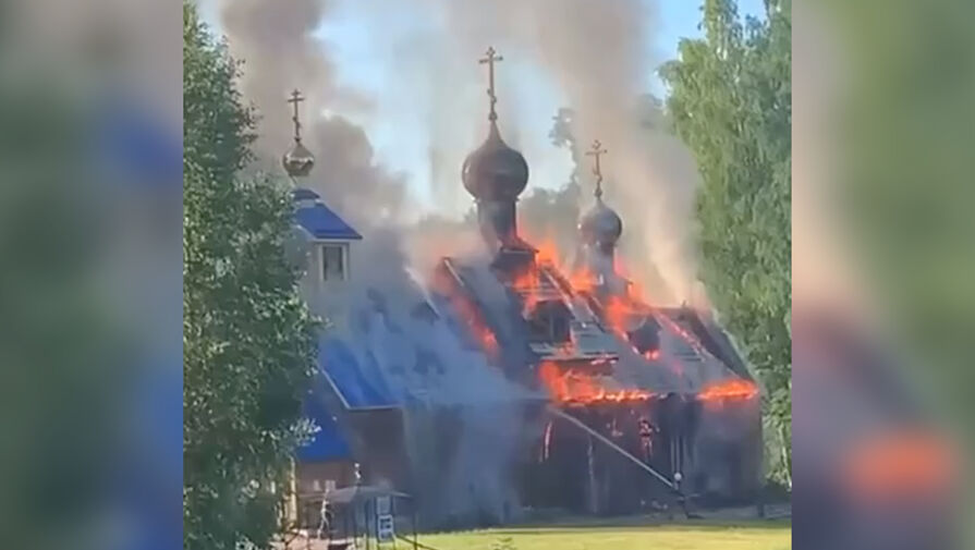 В Петербурге задержан подозреваемый в поджоге храма Святителя Василия Великого