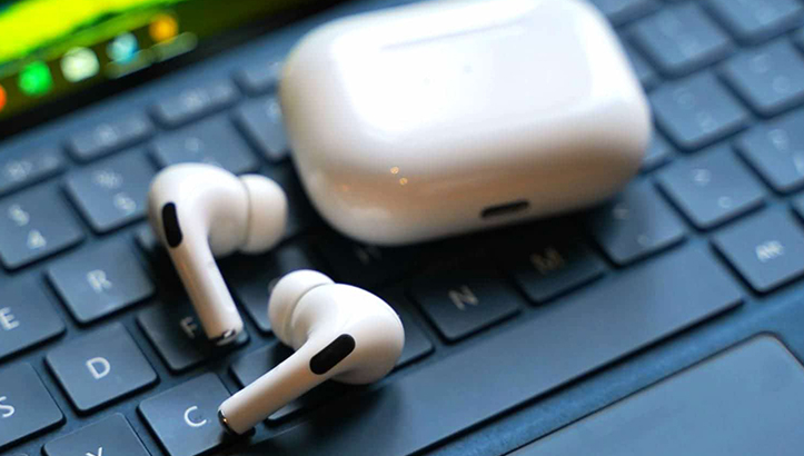 Apple AirPods Pro Lite qulaqlıqlarının istehsalını təxirə salacaq