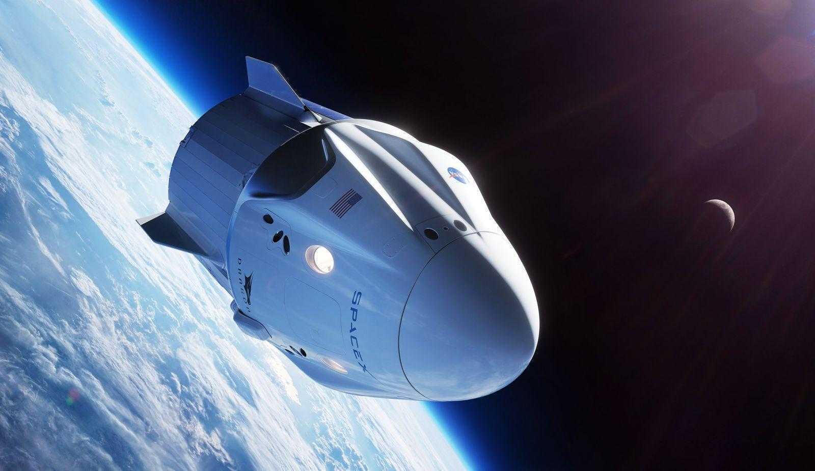 SpaceX Crew Dragon успешно пристыковался к МКС