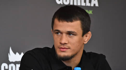 Усман Нурмагомедов защитил титул чемпиона Bellator