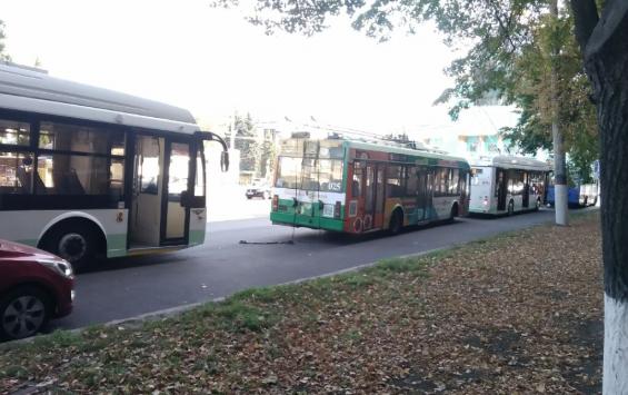 Куряне с неохотой надевают маски в общественном транспорте