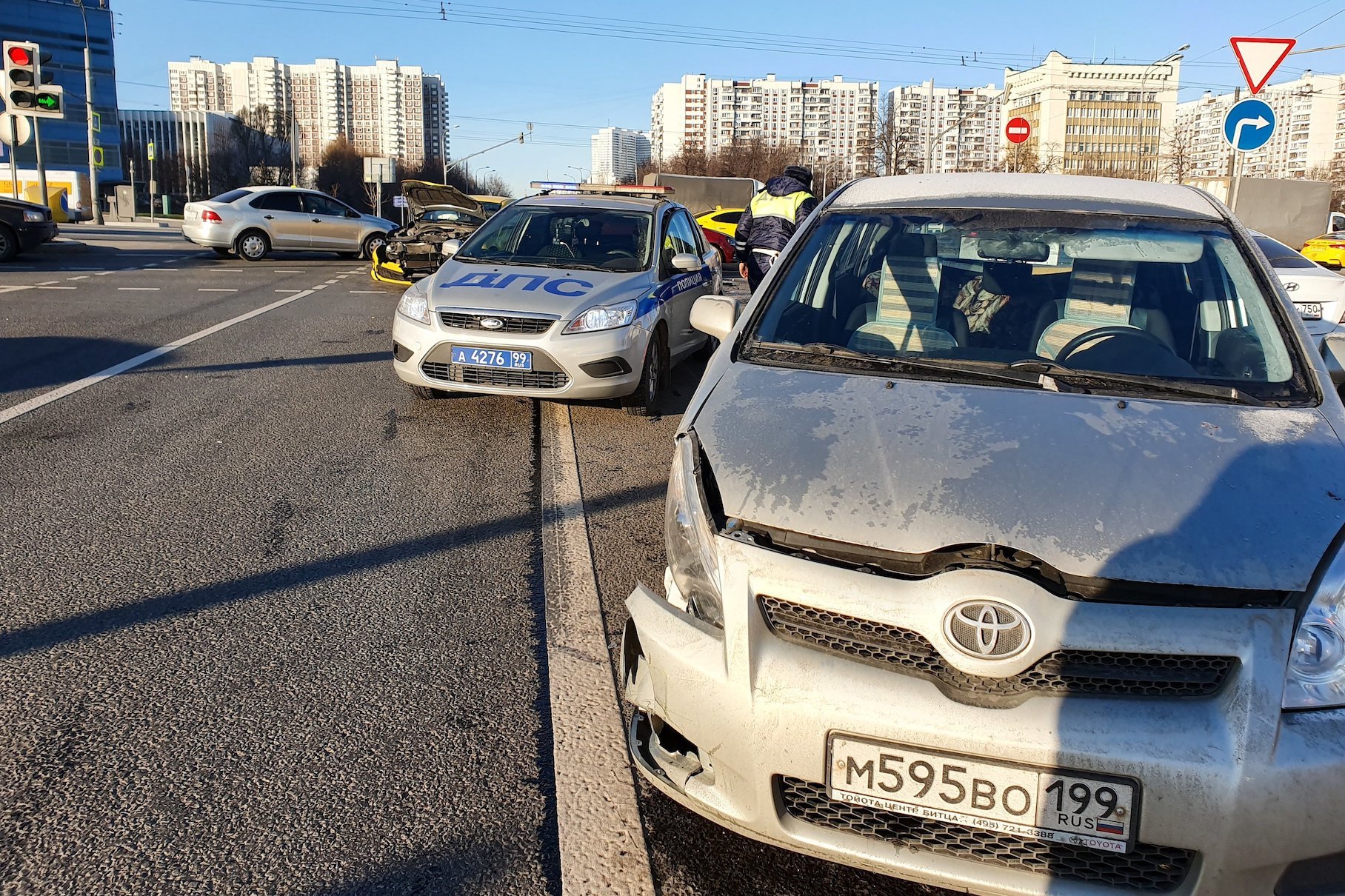 Из-за коронавируса в Москве резко сократилось число аварий