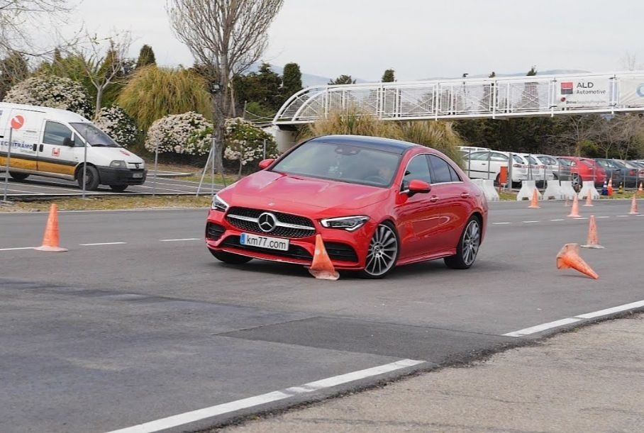 Mercedes-Benz CLA не справился с «лосиным тестом»