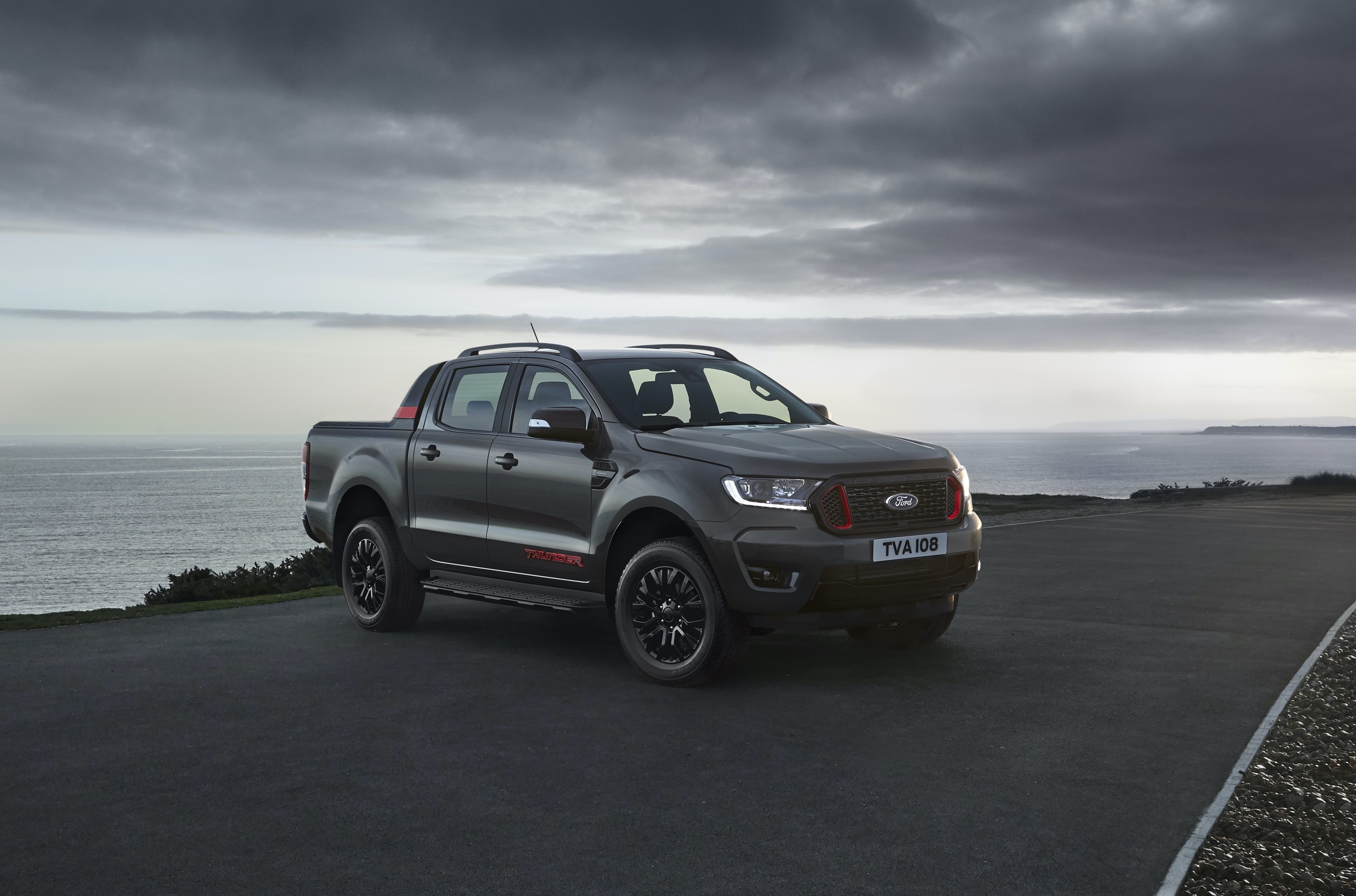 Пикап Ford Ranger получил «мрачную» спецверсию