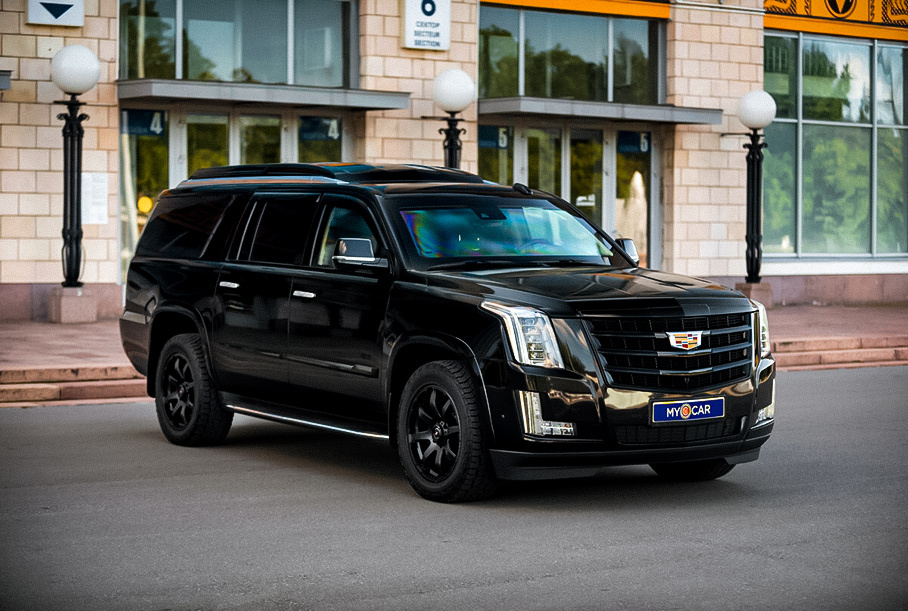 В Москве продают бронированный Cadillac Escalade за 14,6 миллиона рублей