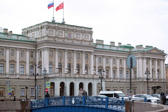 В Петербурге нарастает интрига вокруг поста детского омбудсмена