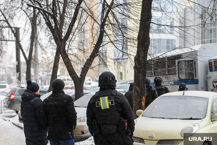 ОМОН оцепил центр Челябинска, идет спецоперация. ФОТО