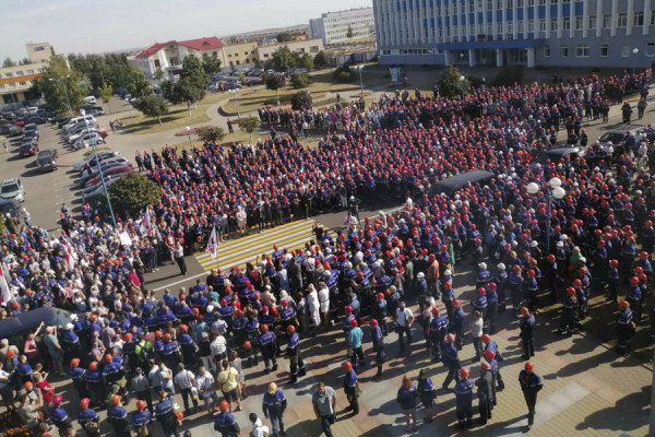 Митинги на предприятиях в Белоруссии. Фоторепортаж