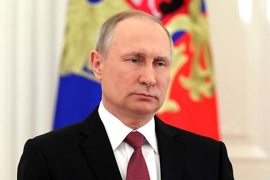 Путин дал правительству поручение снизить первый взнос по ипотеке для семей с детьми