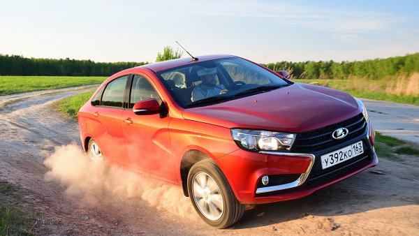 «АвтоВАЗ» обманул? Обновлённая LADA Vesta 2020 не получила всех обещанных деталей