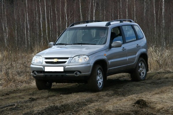 «АвтоВАЗ» опять что-то «мутит»? Почему появление Chevrolet Niva у дилеров LADA - не самое удачное решение