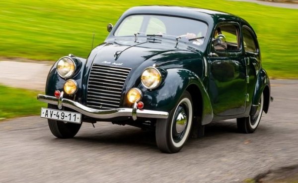 Чешский автомобилист показал свой Skoda Rapid 1940 года