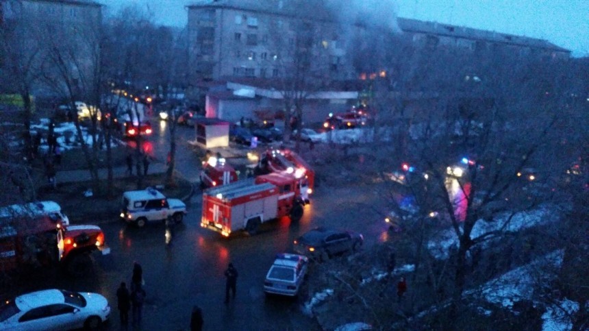 Видео с места взрыва в жилом доме в Магнитогорске