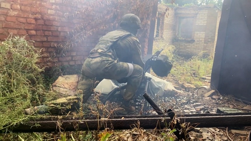 Российские военные ведут сражение за Марьинку — видео с передовой