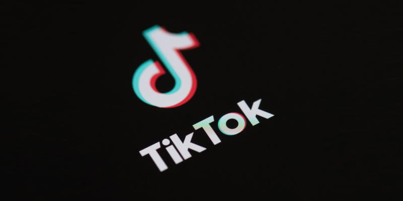 Трамп решил повременить с блокировкой TikTok