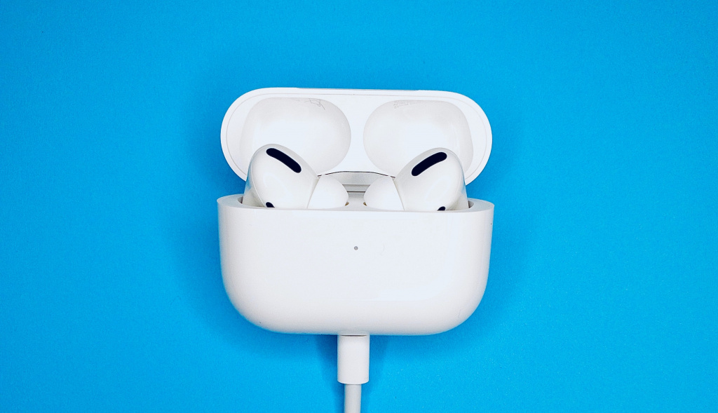 Apple очень огорчила владельцев AirPods Pro. Нельзя так делать!