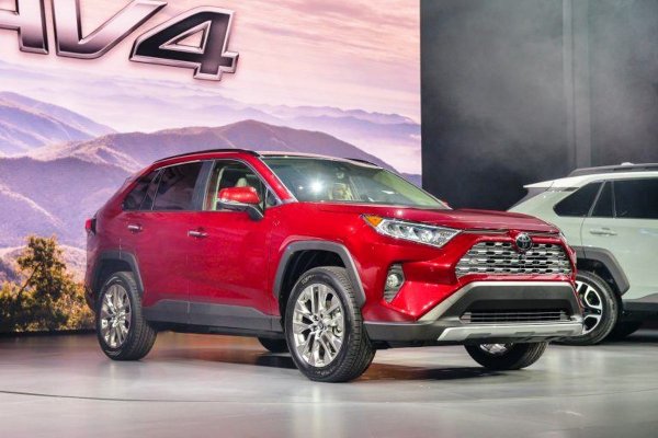 Овечка Долли для Китая: Перелицованный Toyota RAV4 для Поднебесной сделали «диким» и более дешевым