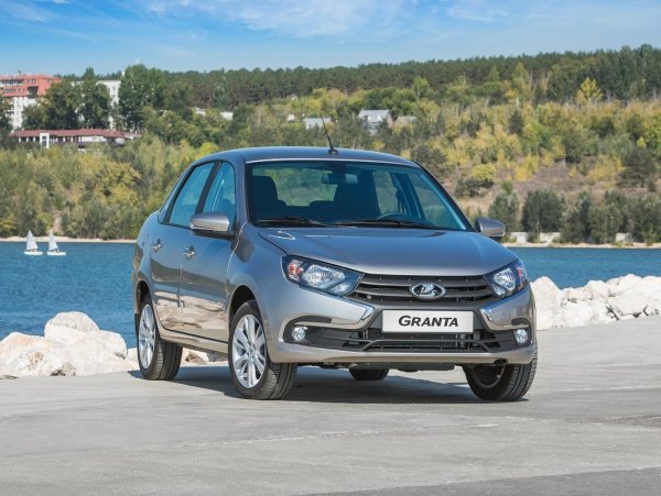 «Даже на ВАЗ-2109 такого не было!»: «Халтура» в сборке LADA Granta FL поразила сеть