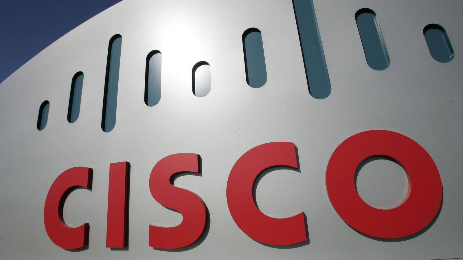 Cisco исправила критическую уязвимость в NFVIS